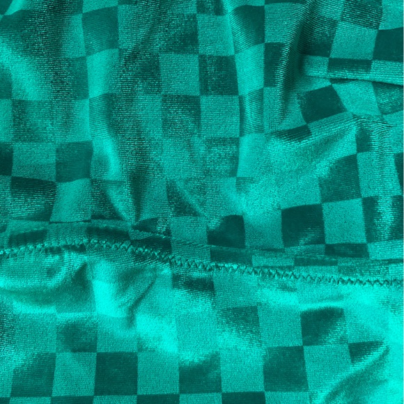 Colsie Green Tank Top - Picture 4 of 4